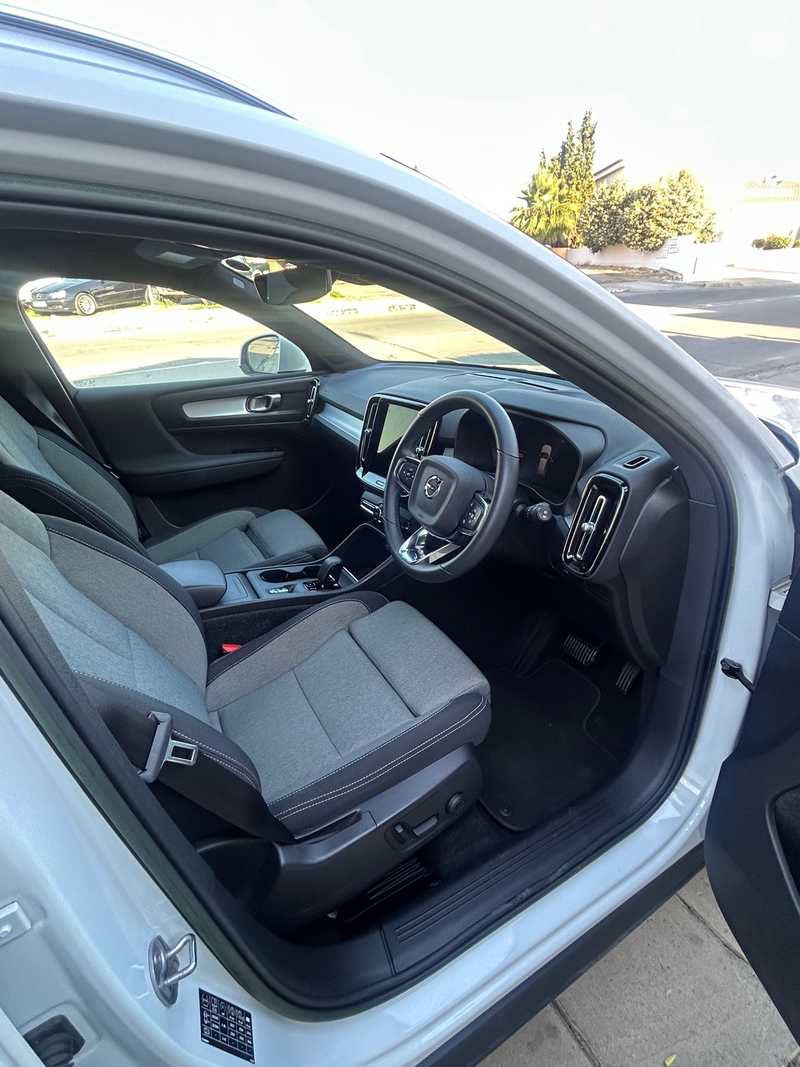 2022 Volvo XC40 2,0L 2022 Cyprus