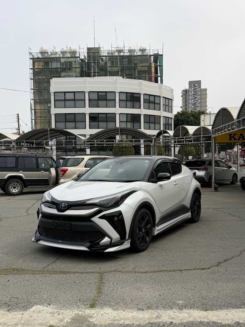 2021 Toyota C-HR 1,8L 2021 Cyprus