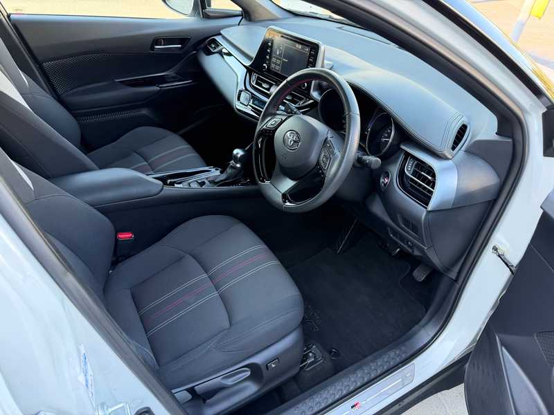 2021 Toyota C-HR 1,8L 2021 Cyprus