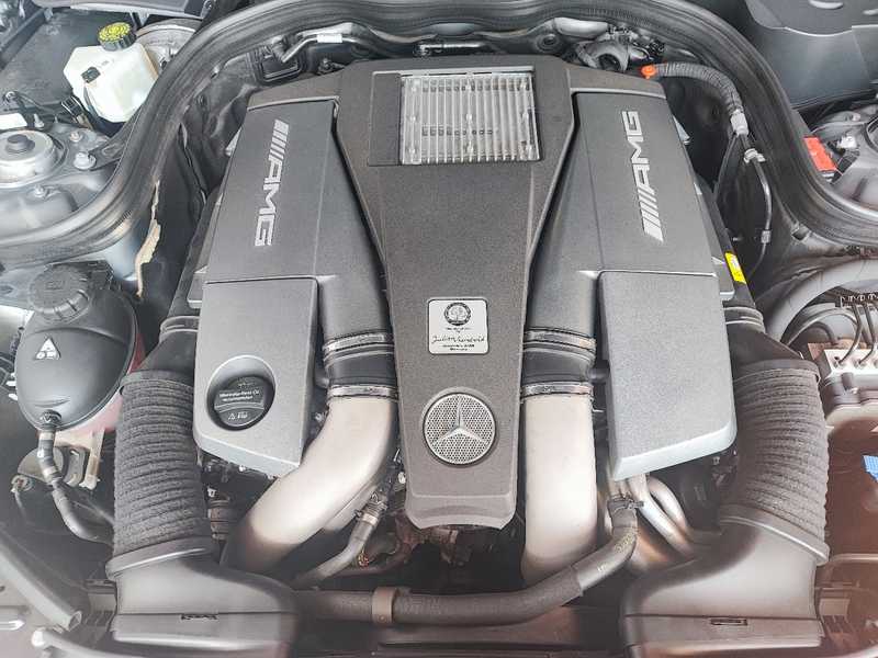2015 Mercedes-Benz E-Class 5,5L 2015 Cyprus