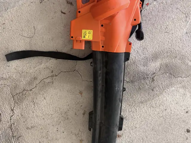Garden blower, Paphos — Pegeia