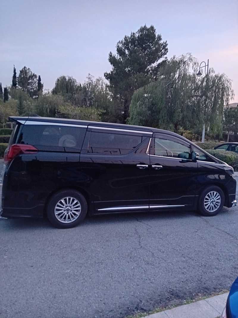 2023 Toyota Alphard 2,5L 2023 Cyprus