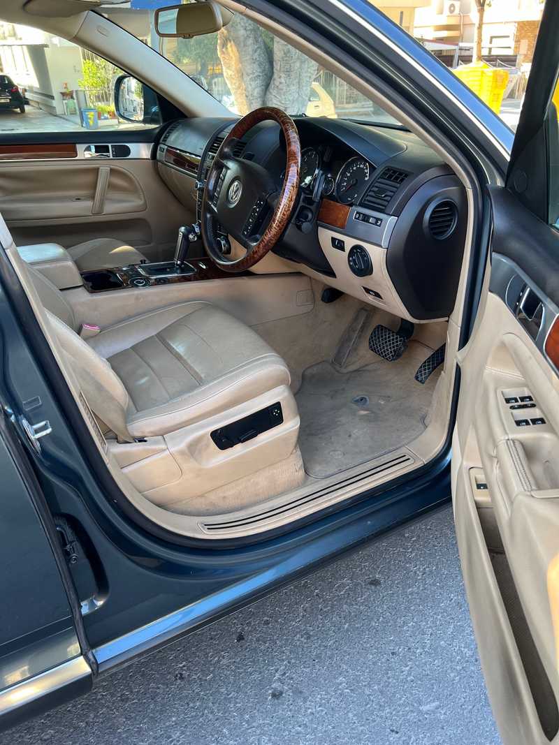 2008 Volkswagen Touareg 2,5L 2008 Cyprus