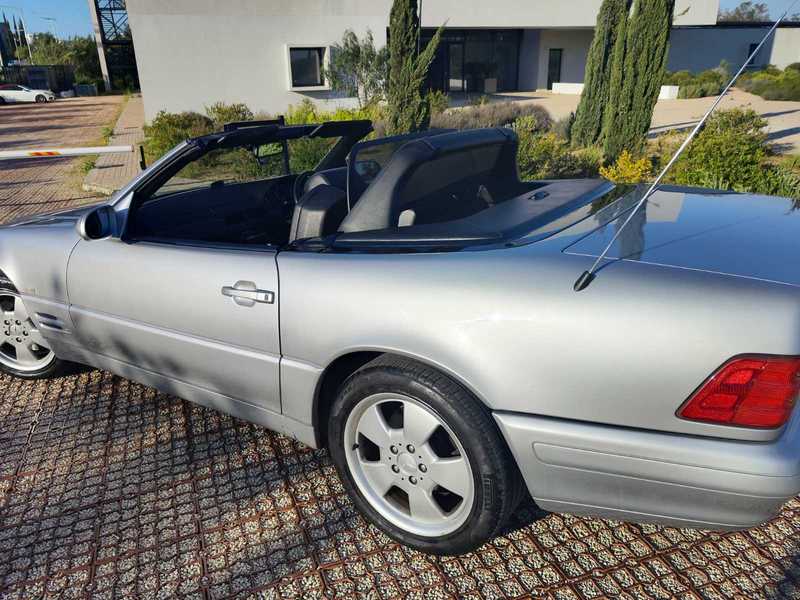 2000 Mercedes-Benz SL-Class 3,2L 2000 Cyprus