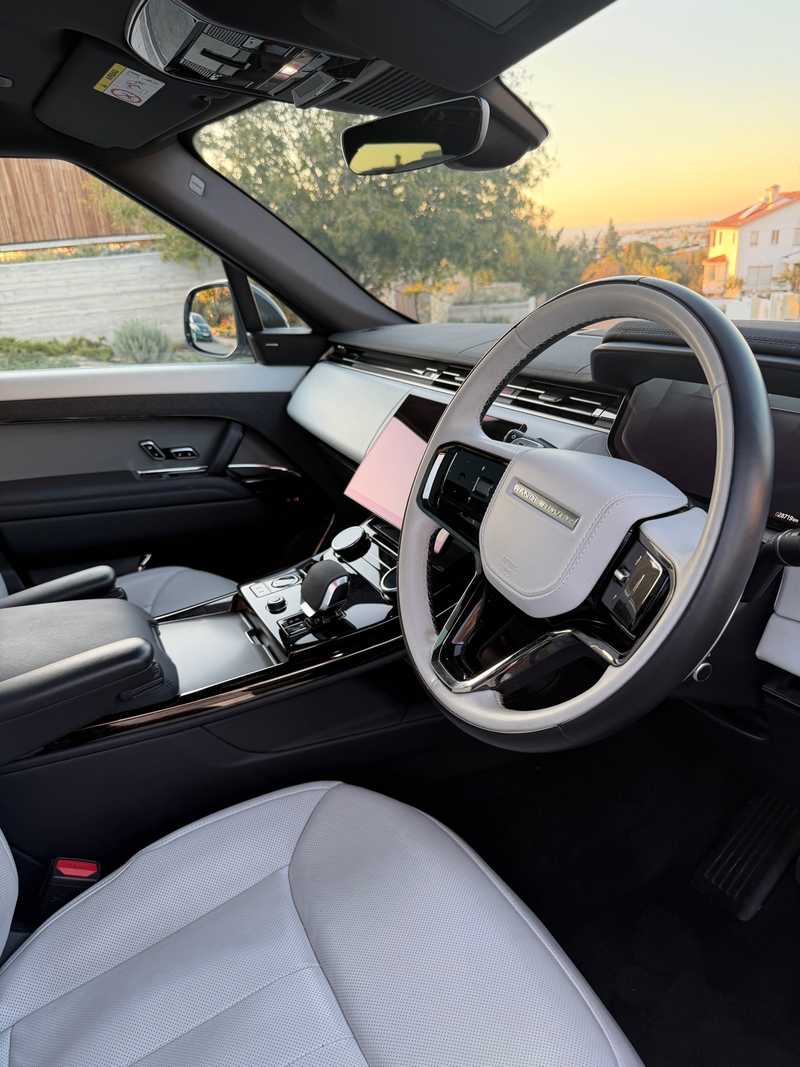 2025 Land Rover Range Rover Sport 3,0L 2025 Cyprus