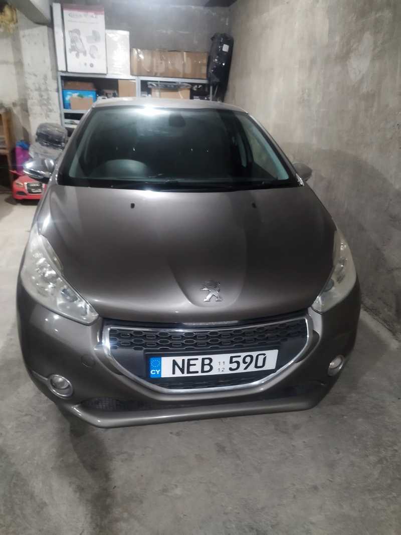 Peugeot 208 1,6L 2012