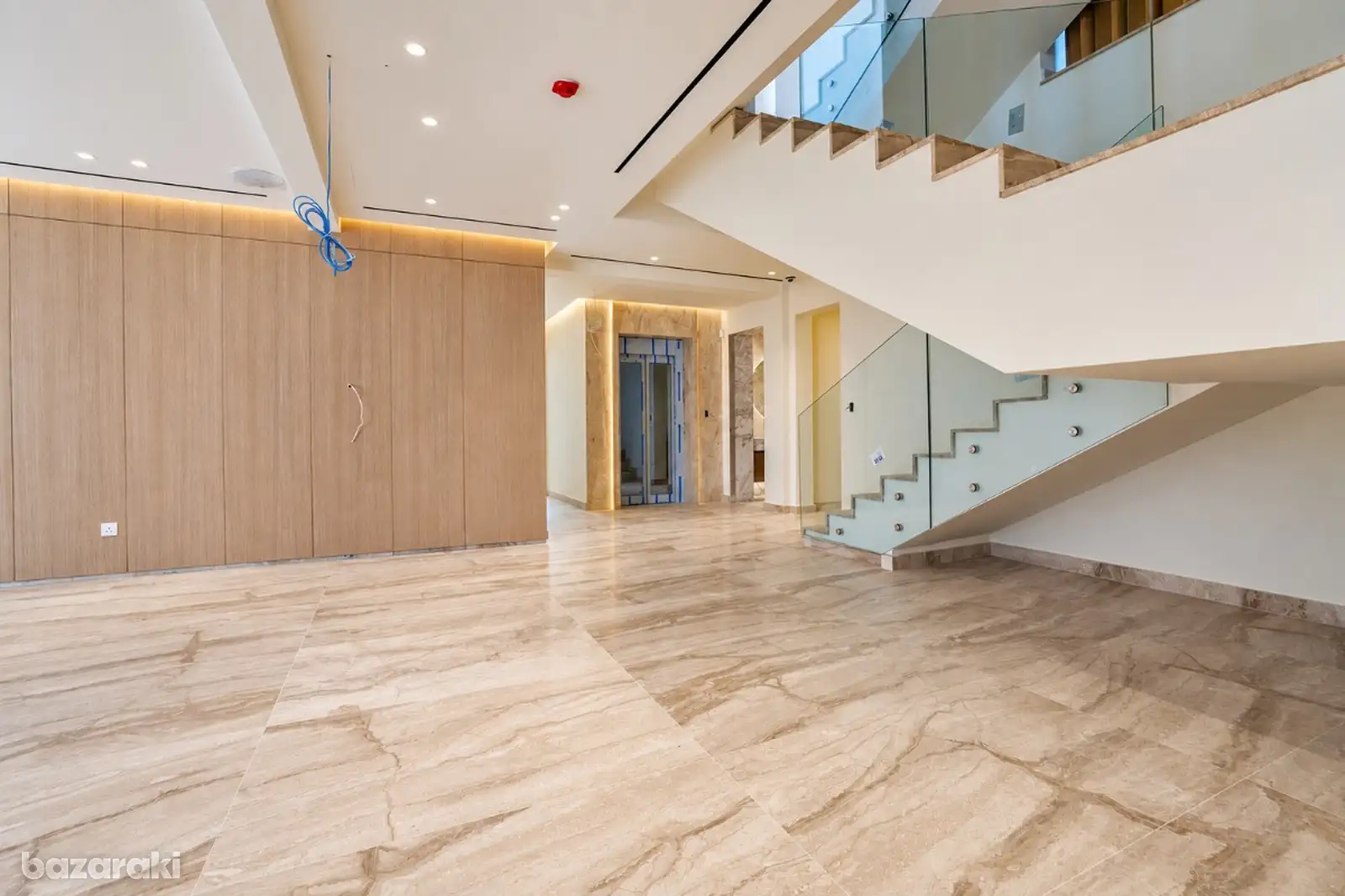 Villa, 8 bedrooms — 6