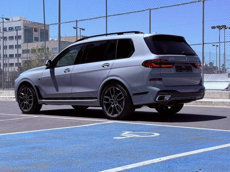 2025 BMW X7 3,0L 2025 Cyprus
