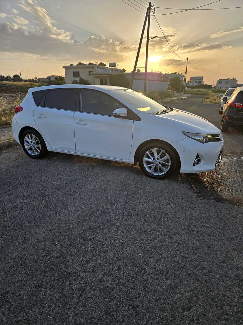 2014 Toyota Auris 1,6L 2014 Cyprus