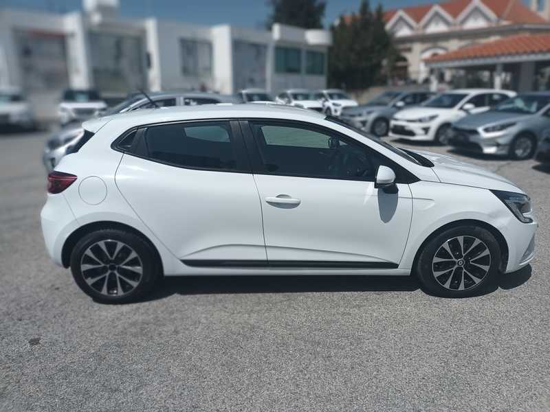 2022 Renault Clio 1,0L 2022 Cyprus