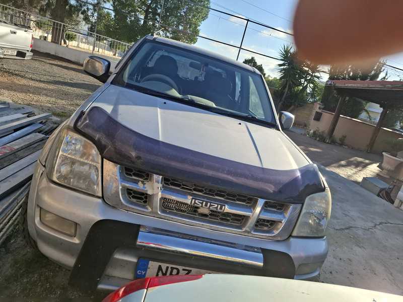 2006 Isuzu Truck 3,0L 2006 Cyprus