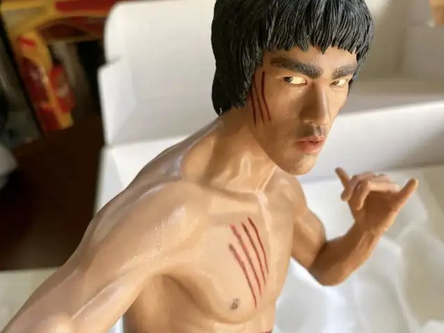Bruce lee-enter the dragon 1/4, Επαρχία Λευκωσίας — Λατσιά - Άγιος Ελευθέριος