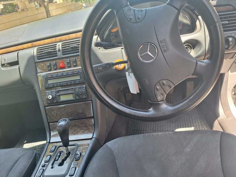 2000 Mercedes-Benz E-Class 2,2L 2000 Cyprus