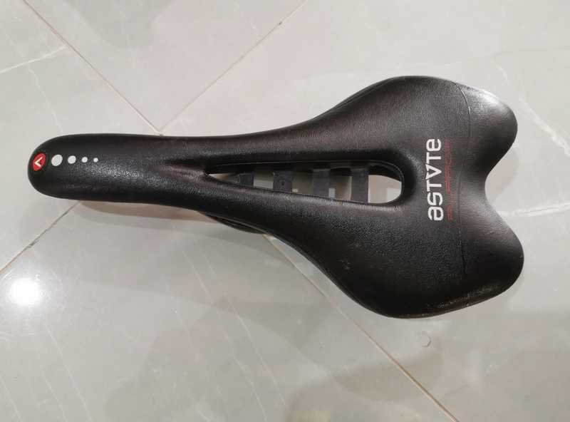 ASTUTE SKYLITE VT3.0 PILARGA アスチュート Astute Skylite Pilarga saddle