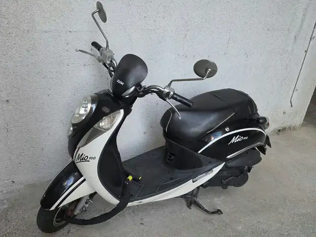 Sym mio 100, Nicosia — Agioi Omologites