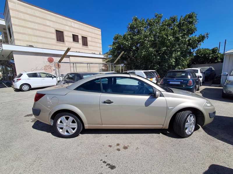 2005 Renault Megane 1,6L 2005 Cyprus