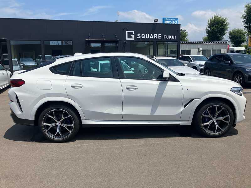 2022 BMW X6 3,0L 2022 Cyprus