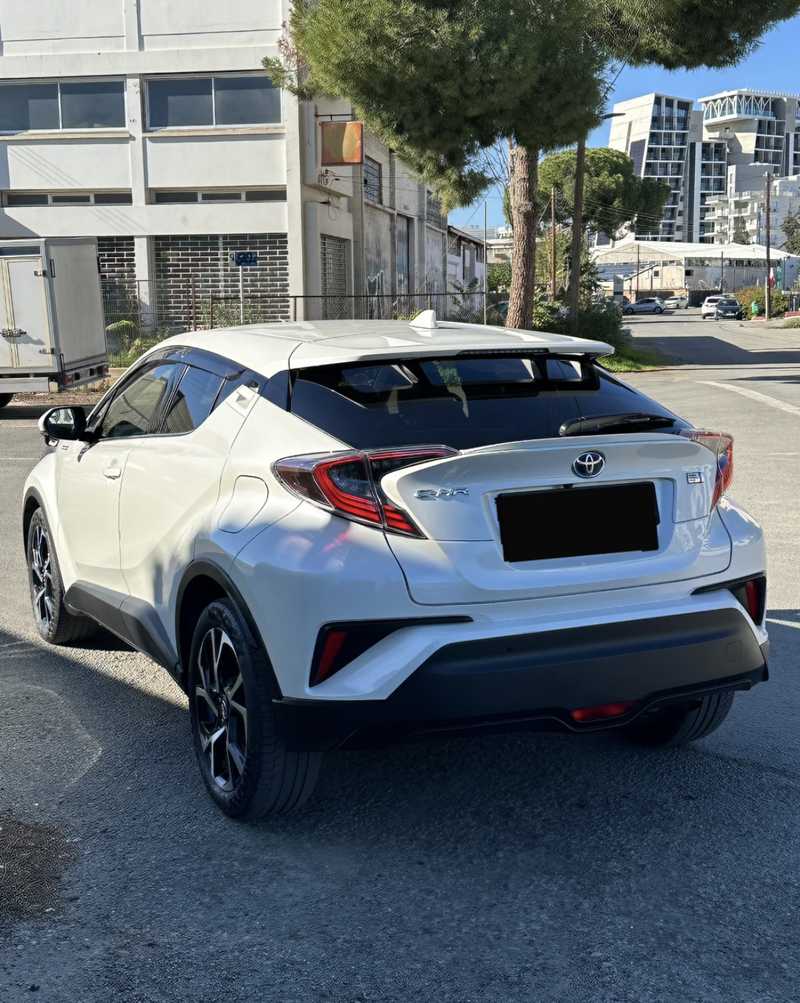2017 Toyota C-HR 1,8L 2017 Cyprus