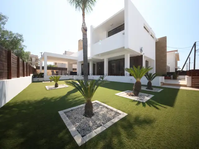 4-bedroom detached house to rent, Επαρχία Λάρνακας — Λάρνακα - Καμάρες