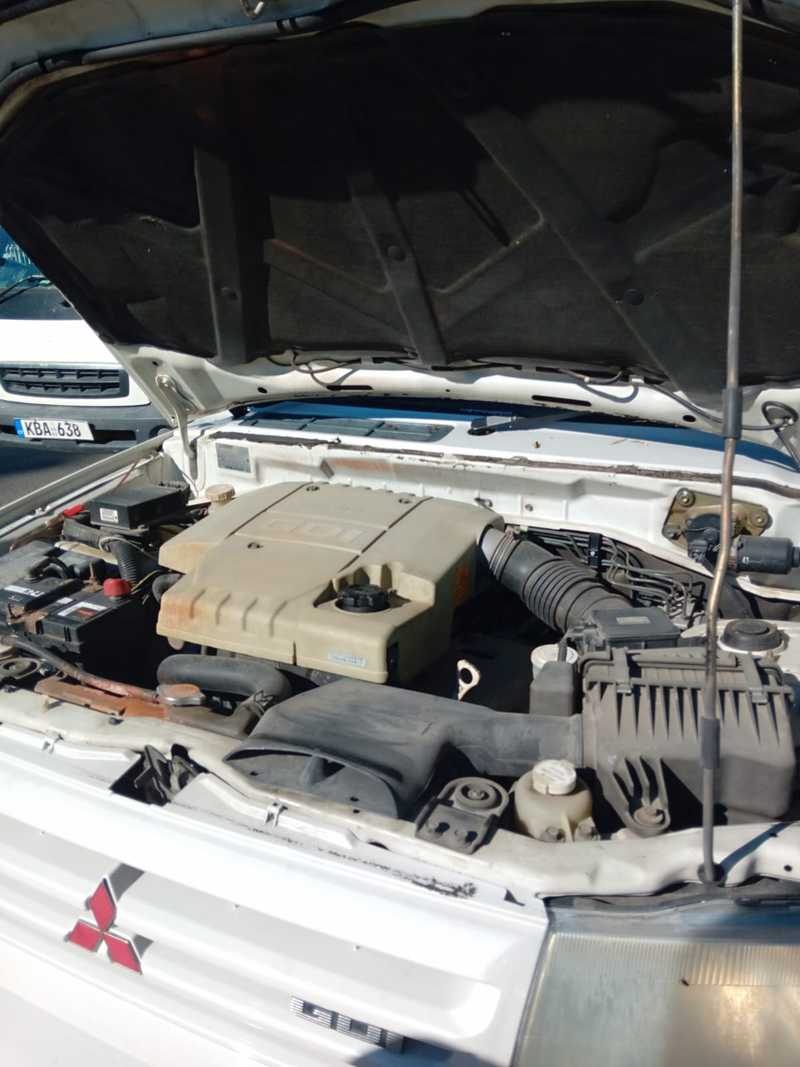 1999 Mitsubishi Pajero 1,8L 1999 Cyprus