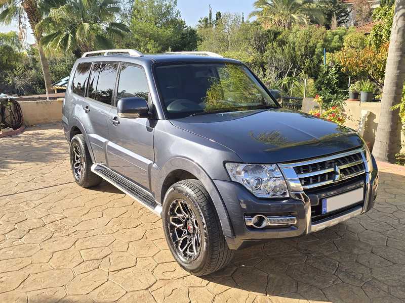 2008 Mitsubishi Pajero 3,2L 2008 Cyprus