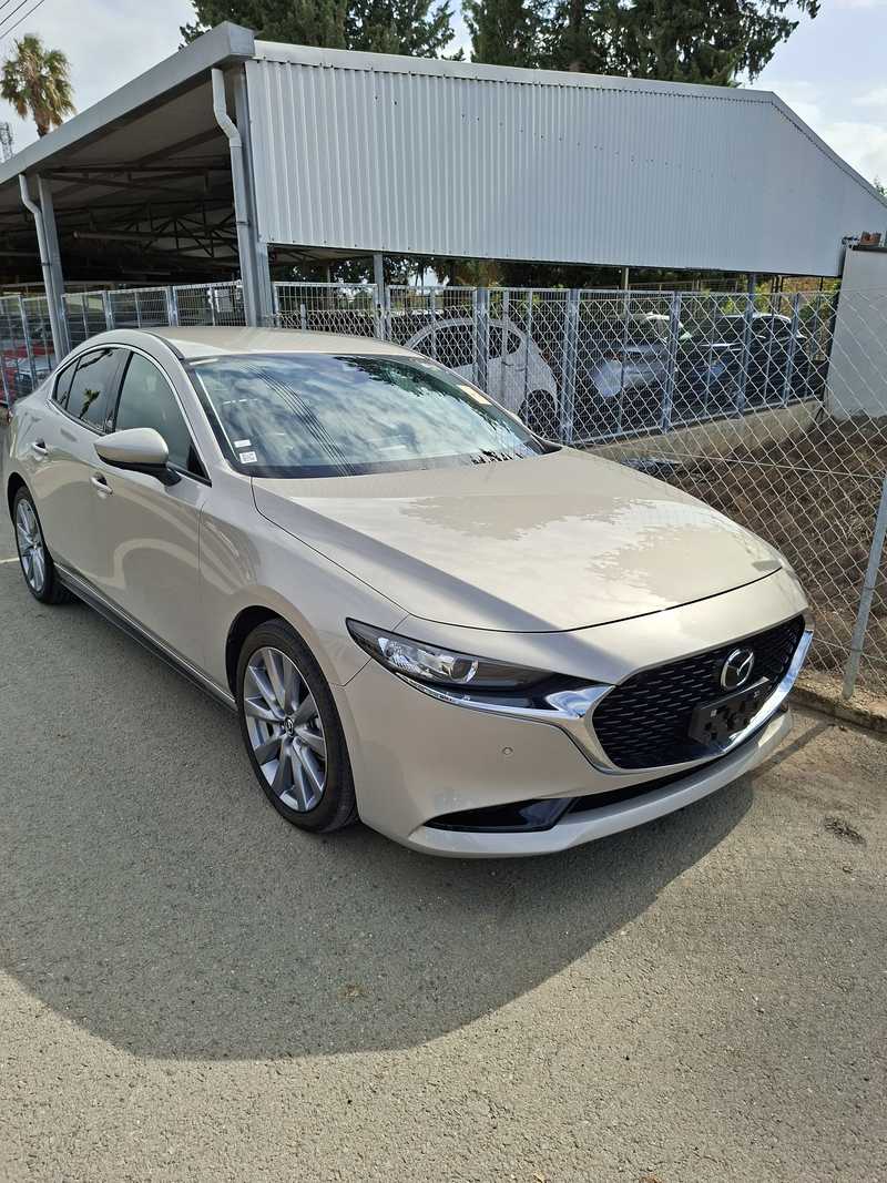 Mazda 3 1,5L 2023