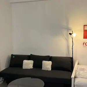 Sofa alvdalen and coffee table, Επαρχία Λευκωσίας — Έγκωμη - Μακεδονίτισσα