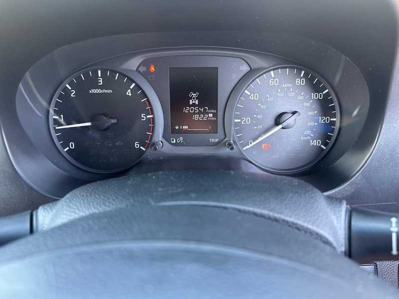 2016 Nissan Navara 2,3L 2016 Cyprus
