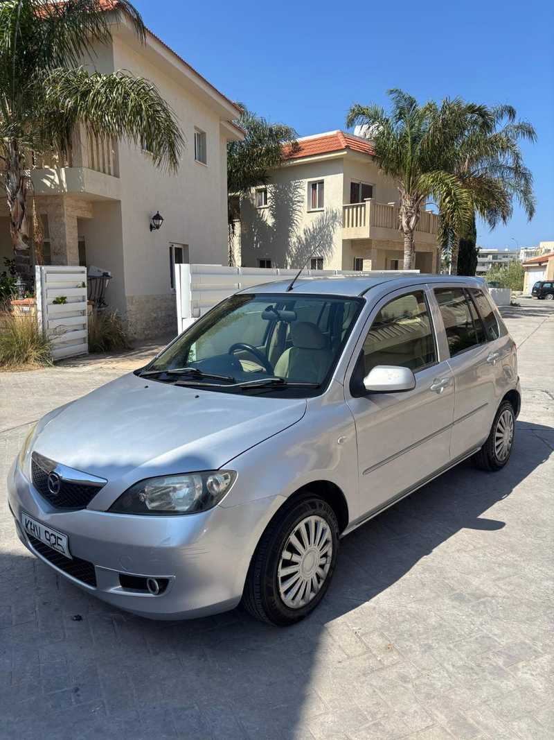 Mazda Demio 1,3L 2003