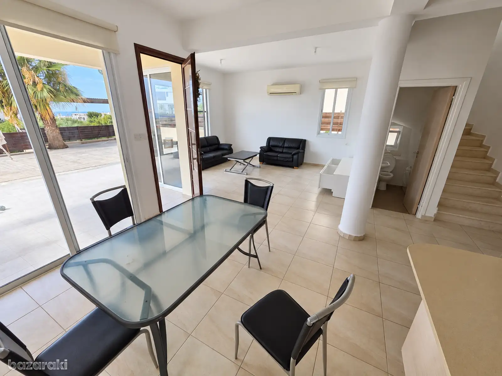 House, 3 bedrooms — 4