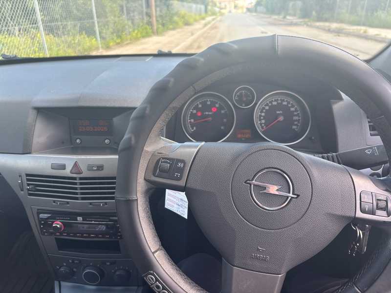 2005 Opel, Vauxhall Astra 1,4L 2005 Cyprus