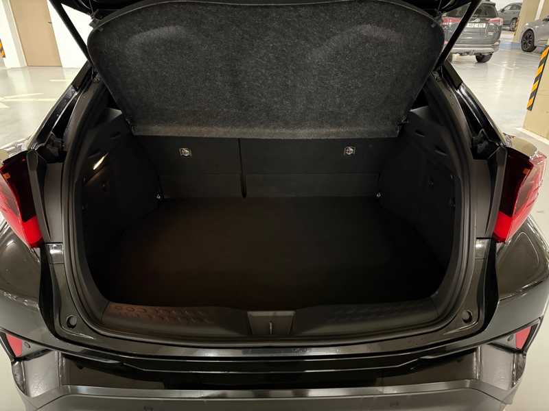 2021 Toyota C-HR 1,8L 2021 Cyprus