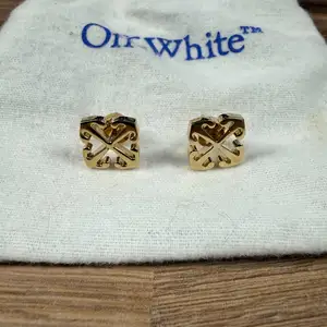 Off white earrings, Επαρχία Λεμεσού — Λεμεσός - Άγιος Ιωάννης