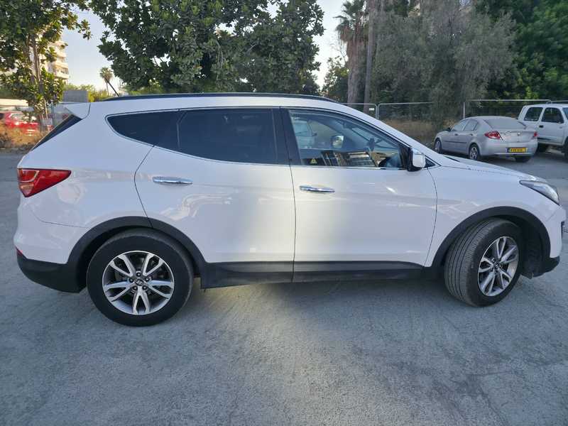 2013 Hyundai Santa Fe 2,2L 2013 Cyprus