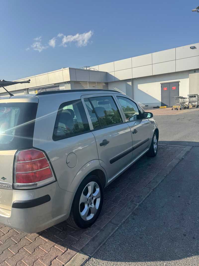 2008 Opel, Vauxhall Zafira 1,6L 2008 Cyprus