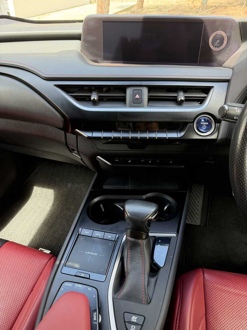2022 Lexus UX 2,0L 2022 Cyprus