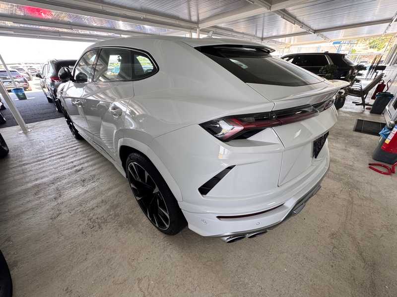 2024 Lamborghini Urus 4,0L 2024 Cyprus