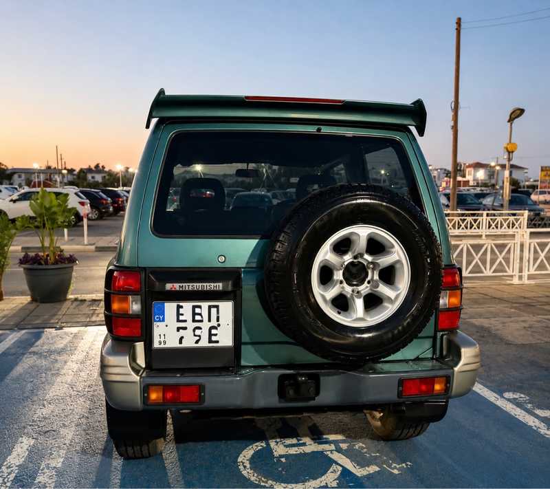 1999 Mitsubishi Pajero 2,8L 1999 Cyprus