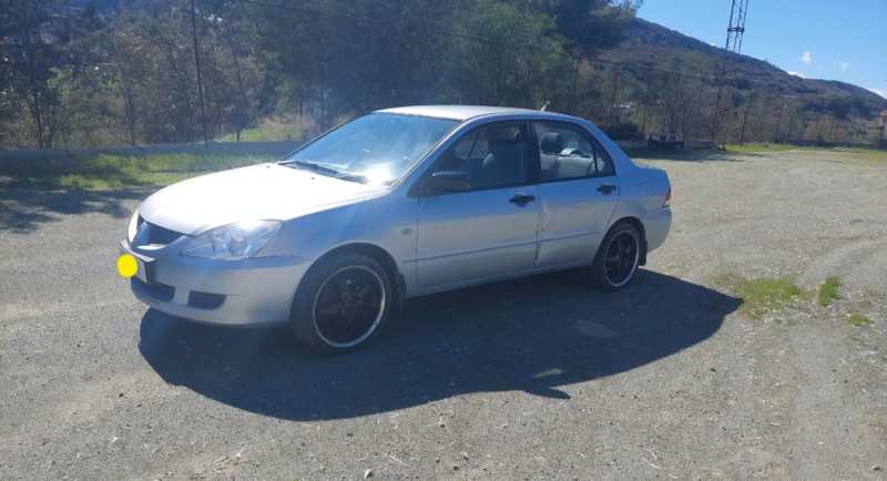 Mitsubishi Lancer 1,3L 2004