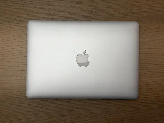 Apple macbook pro 13 retina late 2013 - i5 4gb 128gb ssd, Limassol — Germasogeia Tourist Area