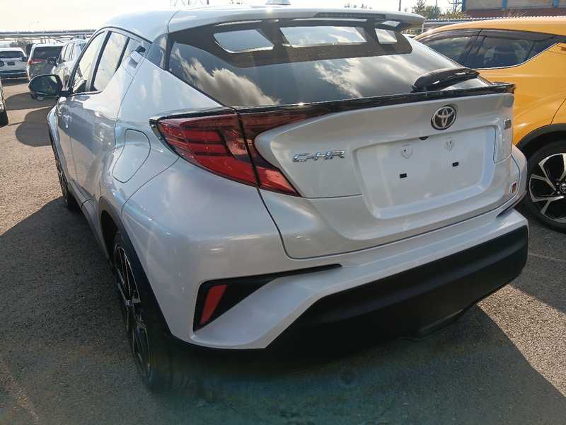 2021 Toyota C-HR 1,8L 2021 Cyprus