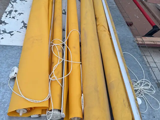 Window shatters yellow, Επαρχία Λεμεσού — Άγιος Τύχων