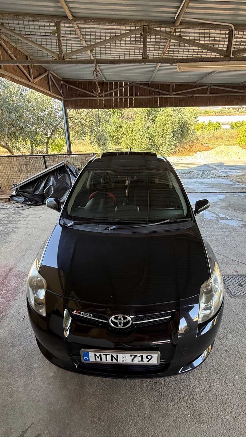 2007 Toyota Auris 2,2L 2007 Cyprus
