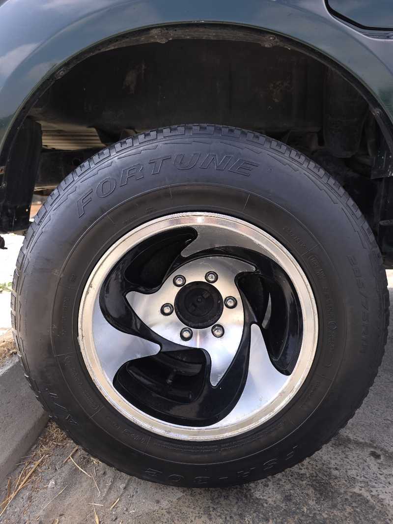 2005 Nissan Navara 2,5L 2005 Cyprus