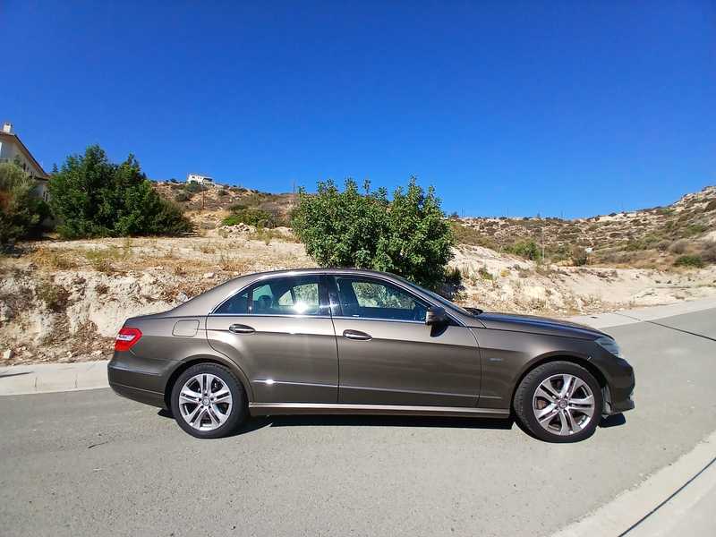 Mercedes-Benz E-Class 2,5L 2012