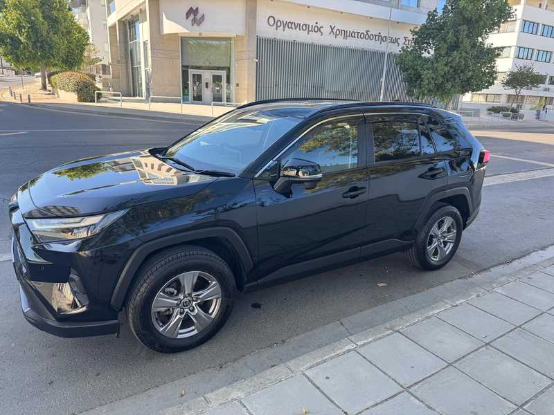 Toyota RAV4 2,5L 2023