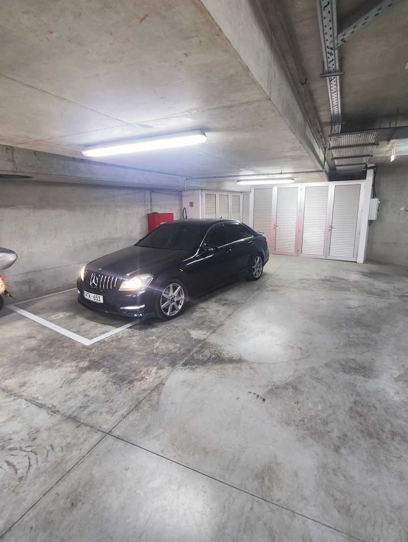 2012 Mercedes-Benz C-Class 3,5L 2012 Cyprus