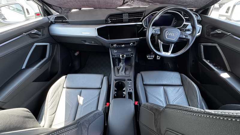 2022 Audi Q3 2,0L 2022 Cyprus