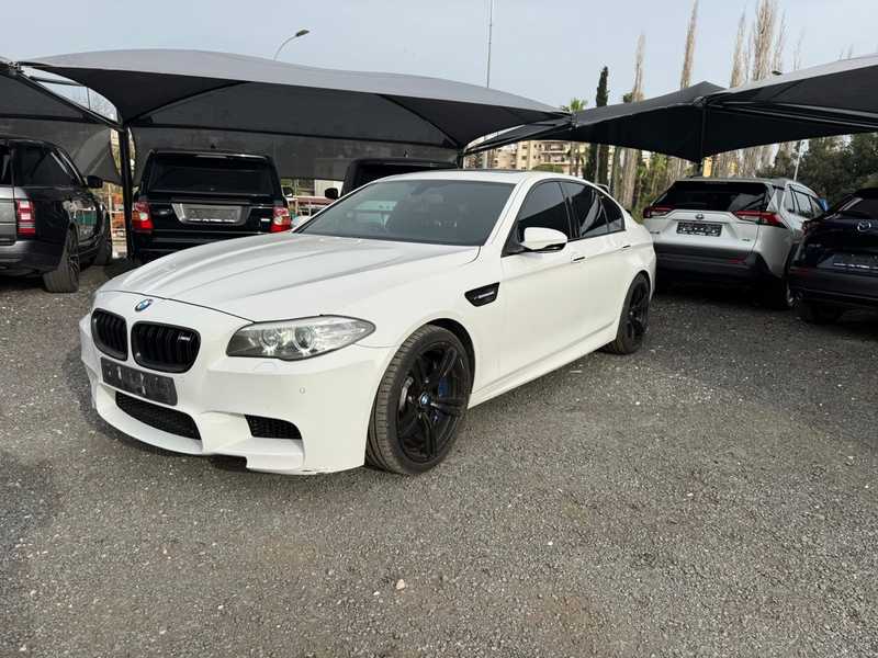 2014 BMW M5 4,4L 2014 Cyprus