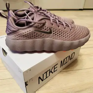 Nike mind 002 women 41 size new, Επαρχία Λεμεσού — Λεμεσός - Μέσα Γειτονιά